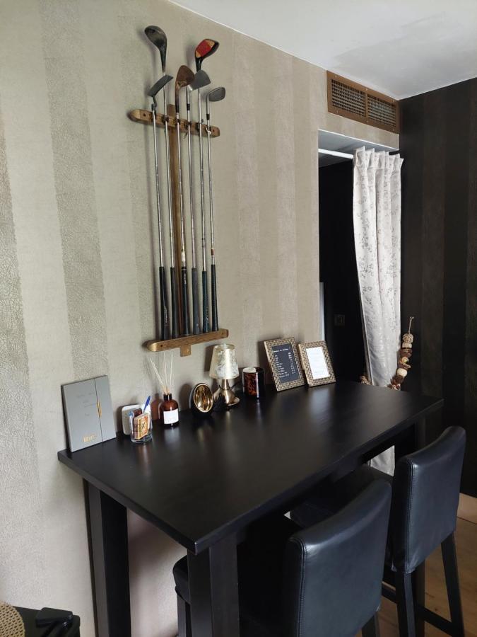 La Chambre Et Le Studio Du Chateau Du Golf De Bernalmont Liegi Esterno foto