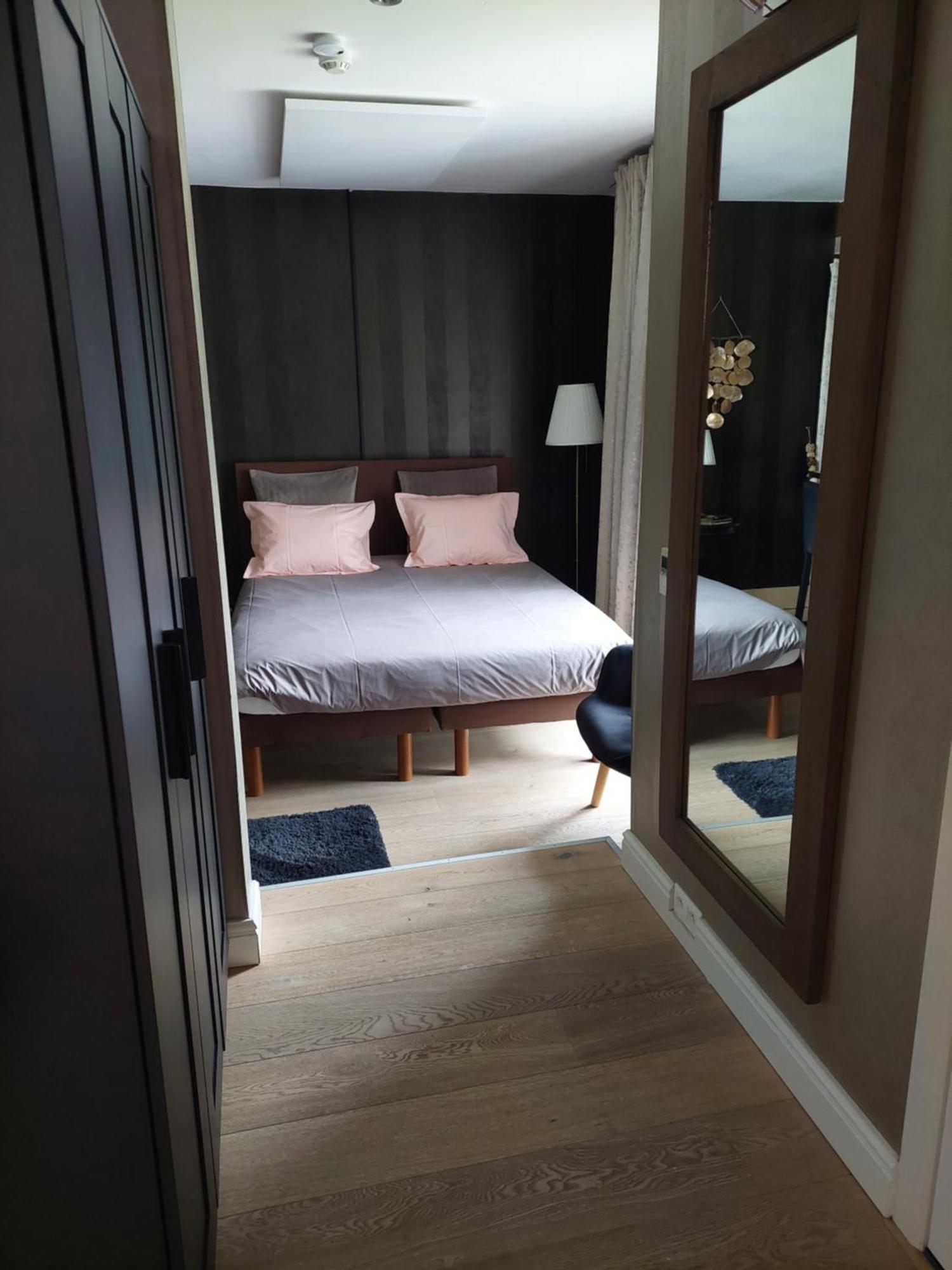 La Chambre Et Le Studio Du Chateau Du Golf De Bernalmont Liegi Camera foto